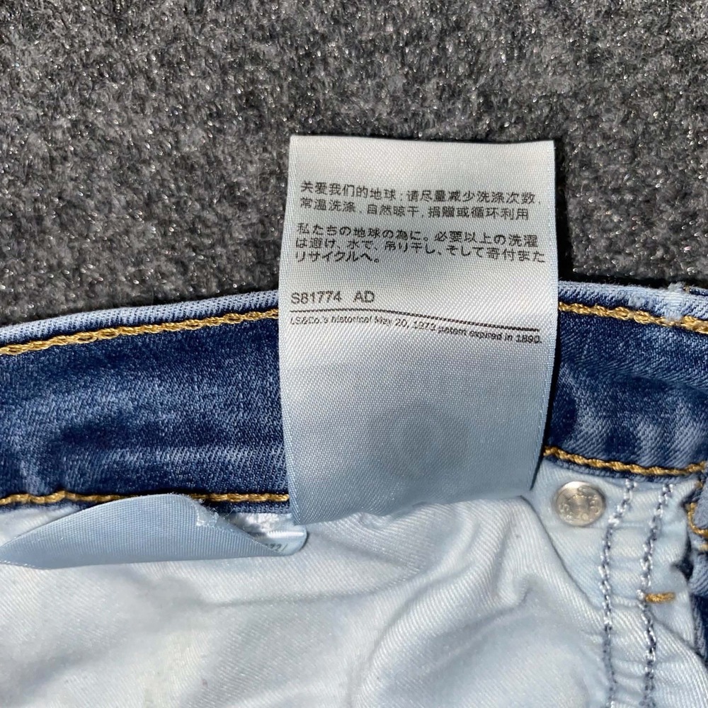 Levi Strauss 314 Shaping Straight Womens Blue Jeans Size 28x34 Light Wash - Picture 8 of 12